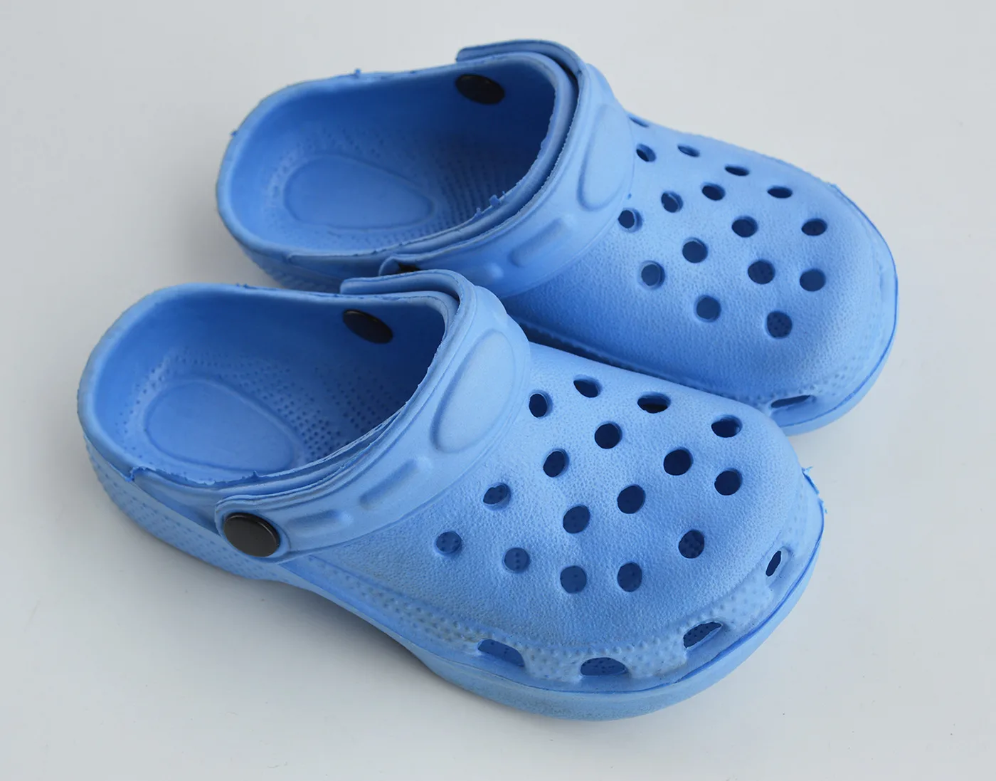 Comfort & Style: Blue Rubber Slippers for Boys